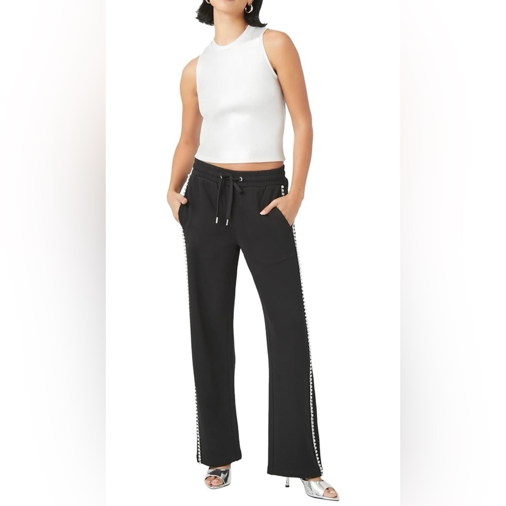 Forever 21 Women's French Terry Rhinestone Wide-Leg Pants, Bedazzled Sweatpants‍ - Picture 3 of 5